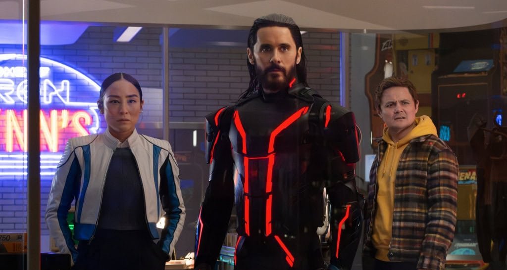 Tron: Ares confirma cena pós-créditos única e sinaliza próximos passos da franquia Tron: Ares confirma cena pós-créditos única e sinaliza próximos passos da franquia