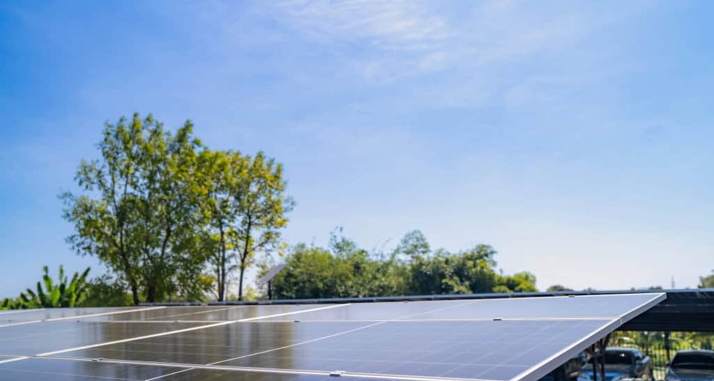 Coreia do Sul torna obrigatória a instalação de painéis solares em estacionamentos com mais de 80 vagas Coreia do Sul torna obrigatória a instalação de painéis solares em estacionamentos com mais de 80 vagas