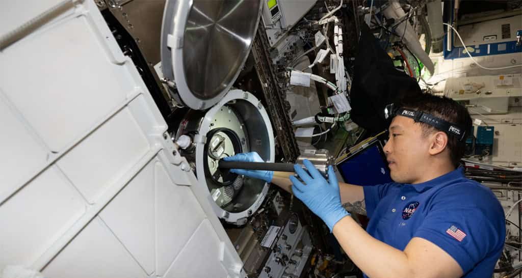 Estação Espacial Internacional completa 25 anos de presença humana ininterrupta em órbita