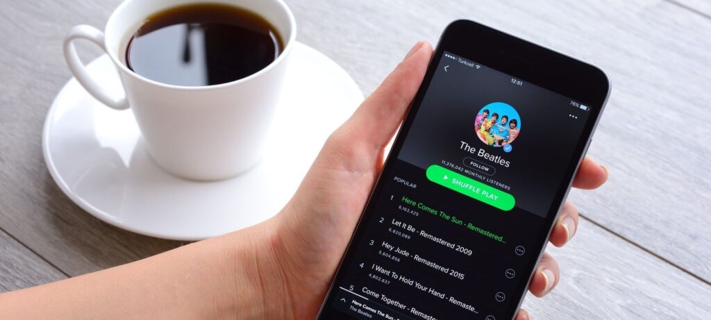 Relatório do 3º trimestre de 2025 indica crescimento de assinantes, receita e lucro do Spotify