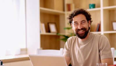 104 vagas remotas: oportunidades em Tecnologia, Marketing, Design, Produto e áreas administrativas