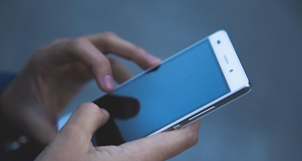 Guia completo dos melhores celulares intermediários para comprar no Brasil em 2025 Guia completo dos melhores celulares intermediários para comprar no Brasil em 2025