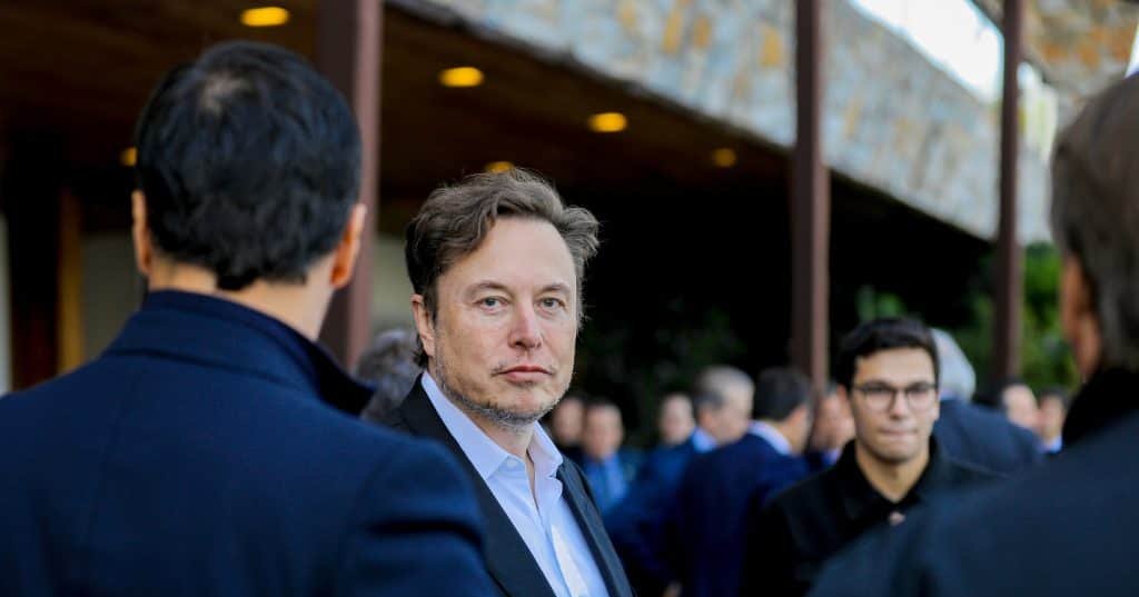 Aprovado pacote bilionário para Elon Musk e ações da Tesla recuam 5% em meio a críticas de governança Aprovado pacote bilionário para Elon Musk e ações da Tesla recuam 5% em meio a críticas de governança