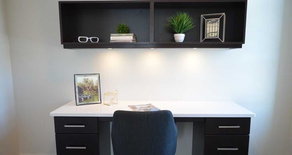 Guia 2025: oito cadeiras de escritório que unem ergonomia, conforto e bom investimento Guia 2025: oito cadeiras de escritório que unem ergonomia, conforto e bom investimento