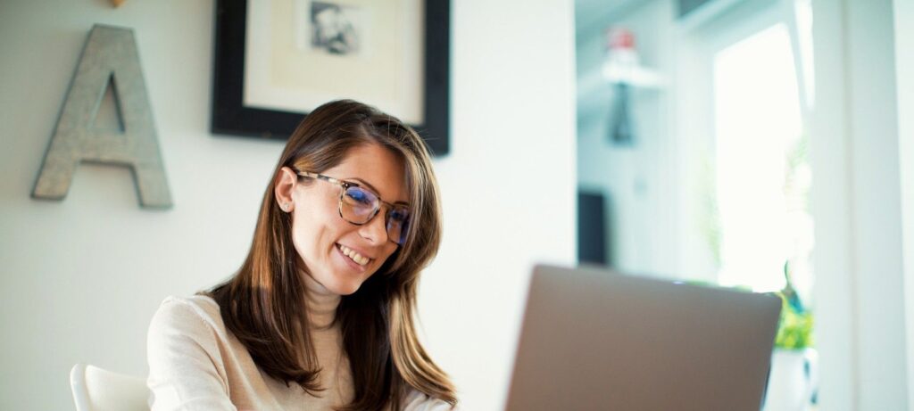 51 vagas internacionais em home office oferecem salários em dólar ou euro