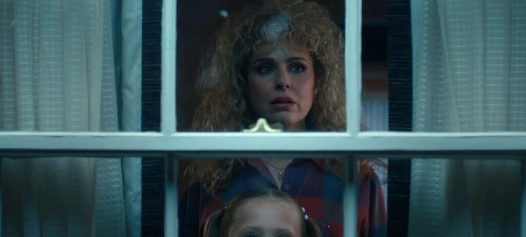 Stranger Things coloca Holly Wheeler no centro da decisão contra Vecna na temporada final