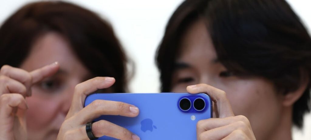 Oferta relâmpago reduz iPhone 16 de 512 GB para abaixo de R$5 mil no Esquenta Black Friday da Amazon