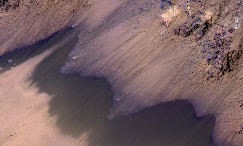 Processo seco e sazonal domina formação das estrias em Marte, indica estudo com 18 anos de imagens orbitais Processo seco e sazonal domina formação das estrias em Marte, indica estudo com 18 anos de imagens orbitais